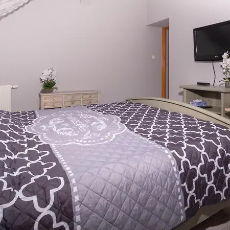 Apartment Monika *
